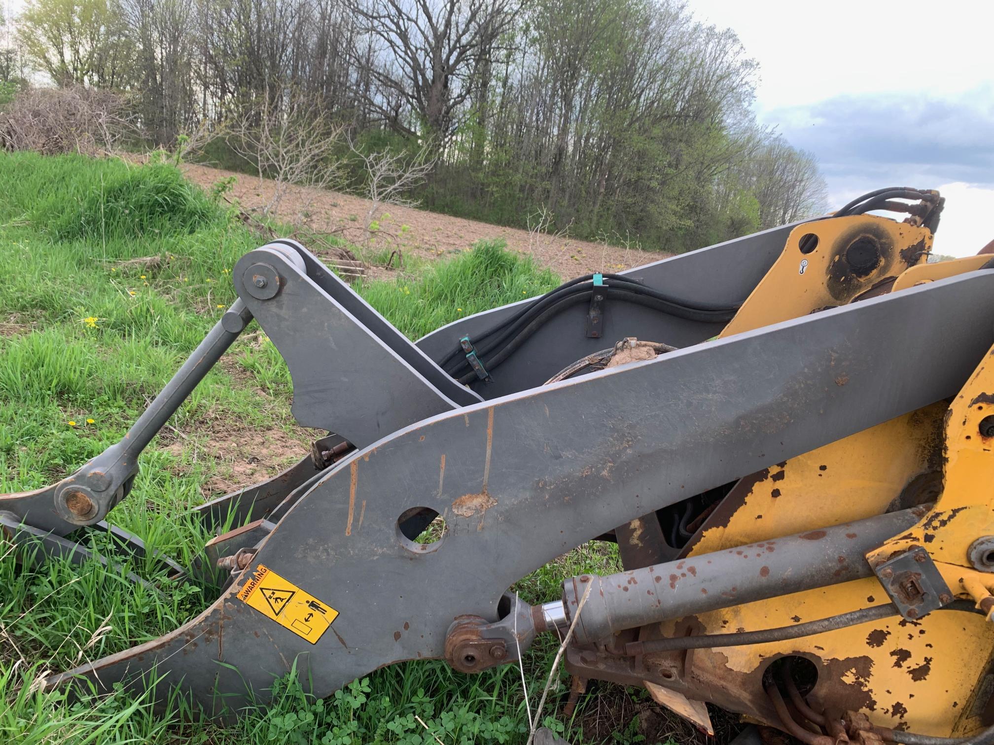 2011 VOLVO L70F - Image 8